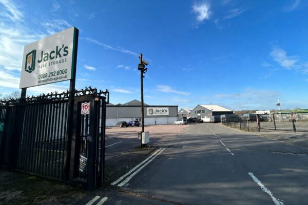 Watford — photo 2
